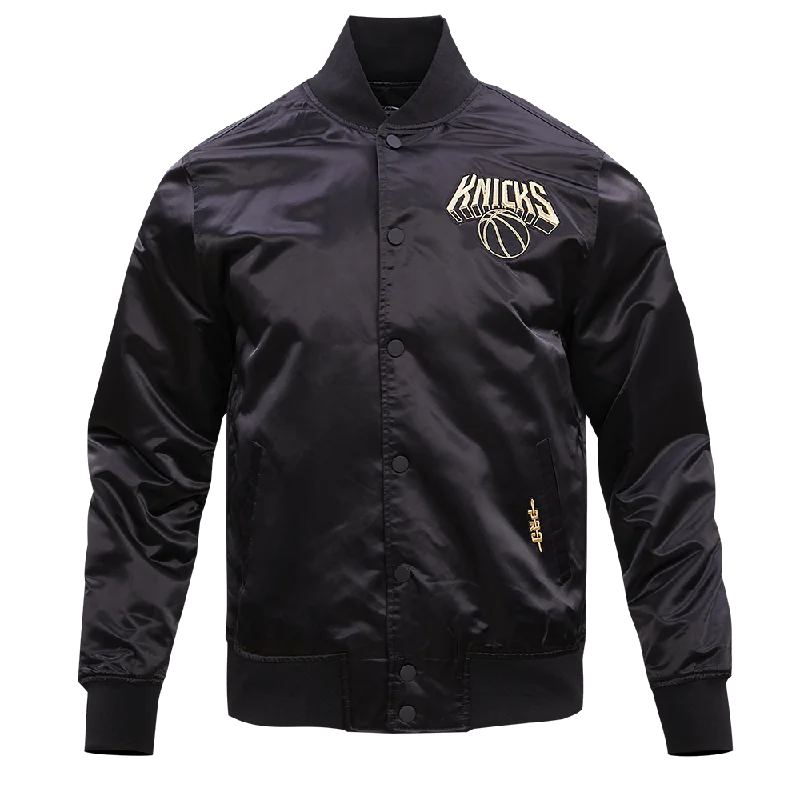 NBA NEW YORK KNICKS GOLD LOGO SAITN JACKET (BLACK)